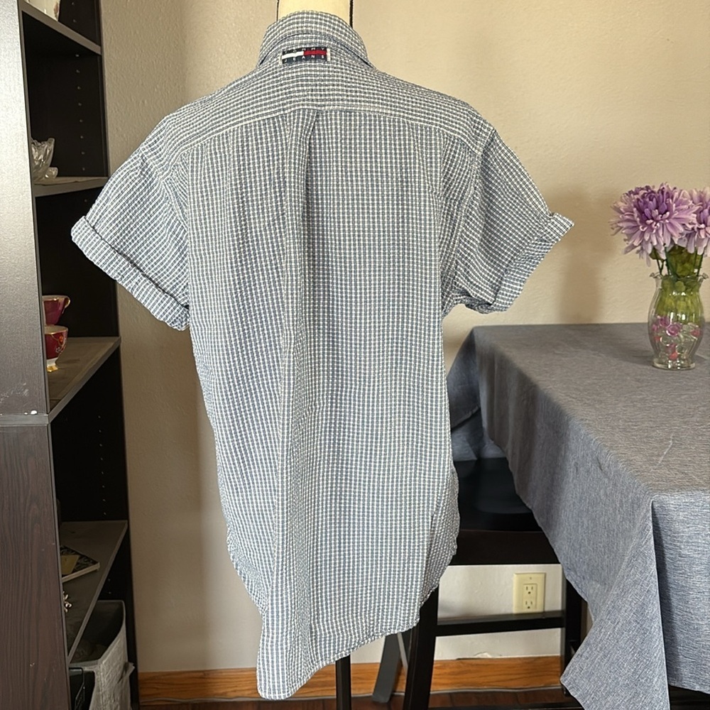Men’s Tommy Hilfiger Size M Short Sleeved Button Down Shirt - Picture 2 of 6